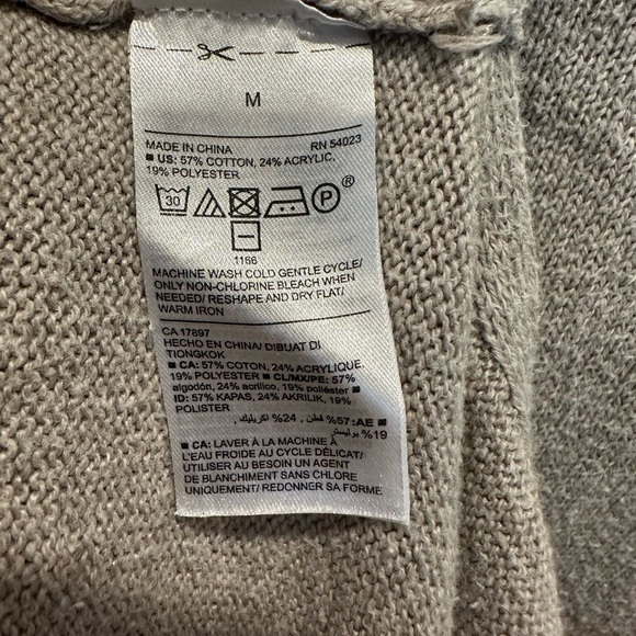 Gray Women's Sweater - Picture 4 of 4